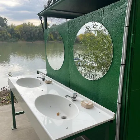 Tisza-beach Wild Camping4 * Szeged